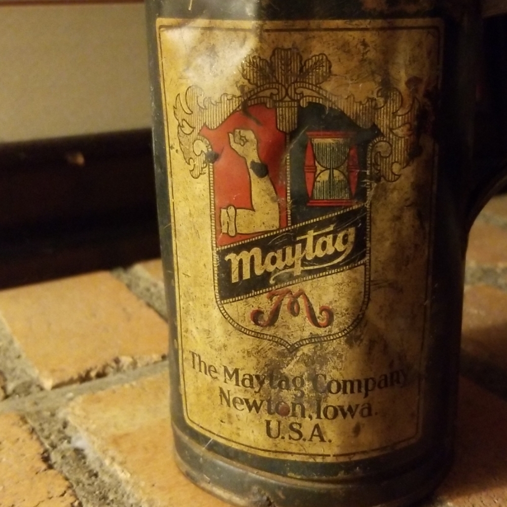 🚂PRICEDROP!🚂Vintage Maytag Oil Can